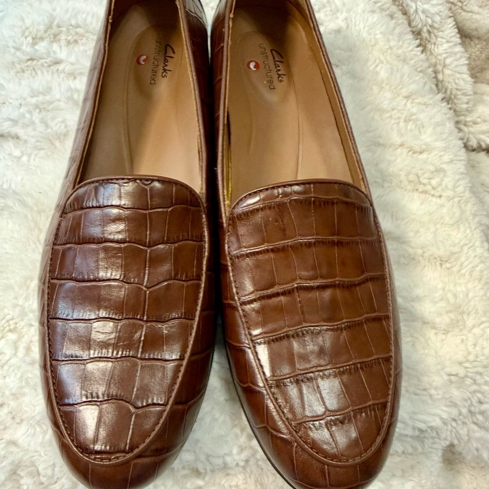 Clarks Women's Croc-Embossed Leather Loafers - Deep Brown NWT